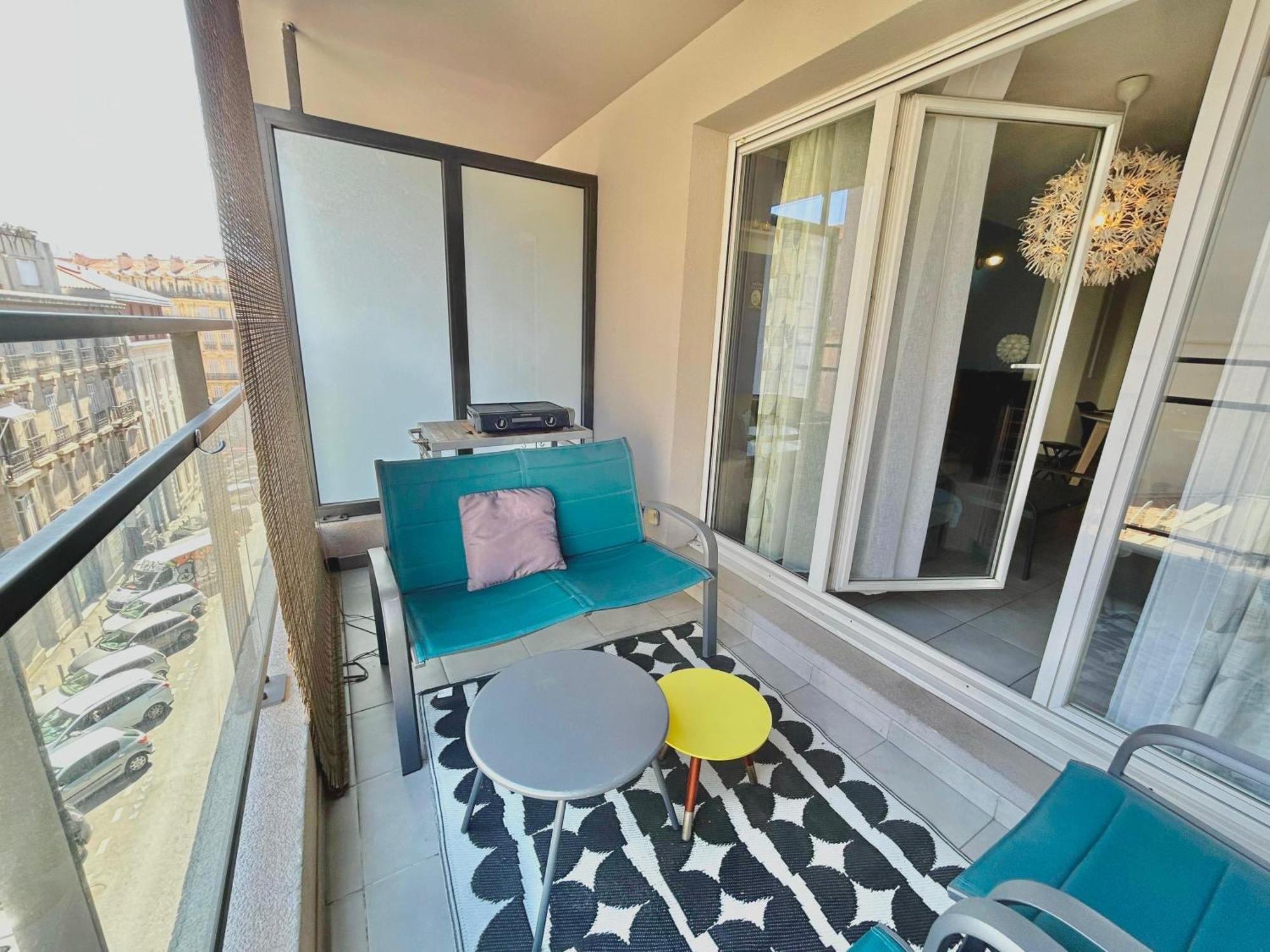 Le 13Or - Appartement De Charme En Plein Centre Ville Avec Parking Et Jolie Terrasse - Panier Joliette Vieux Port Marseille Exteriör bild